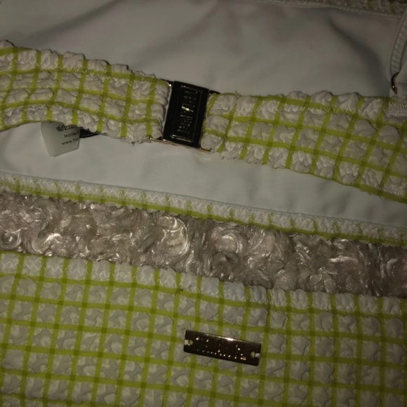 Triangl Bikini - Picture 5 of 6